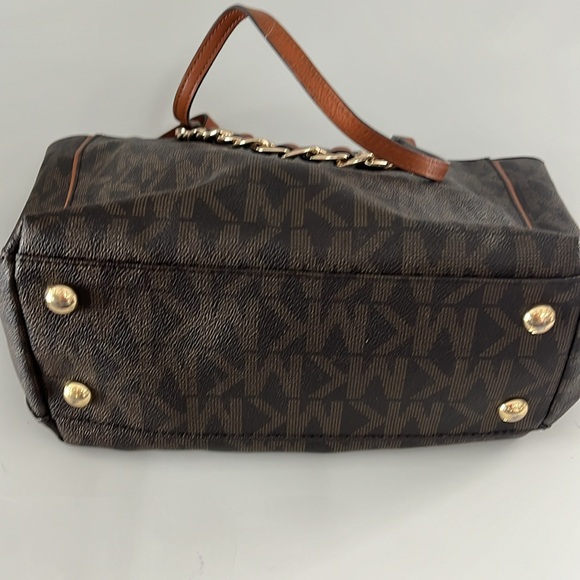 Michael Kors Purse - Picture 3 of 8